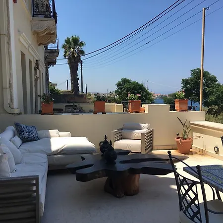 Carlotta * Chania (Crete)